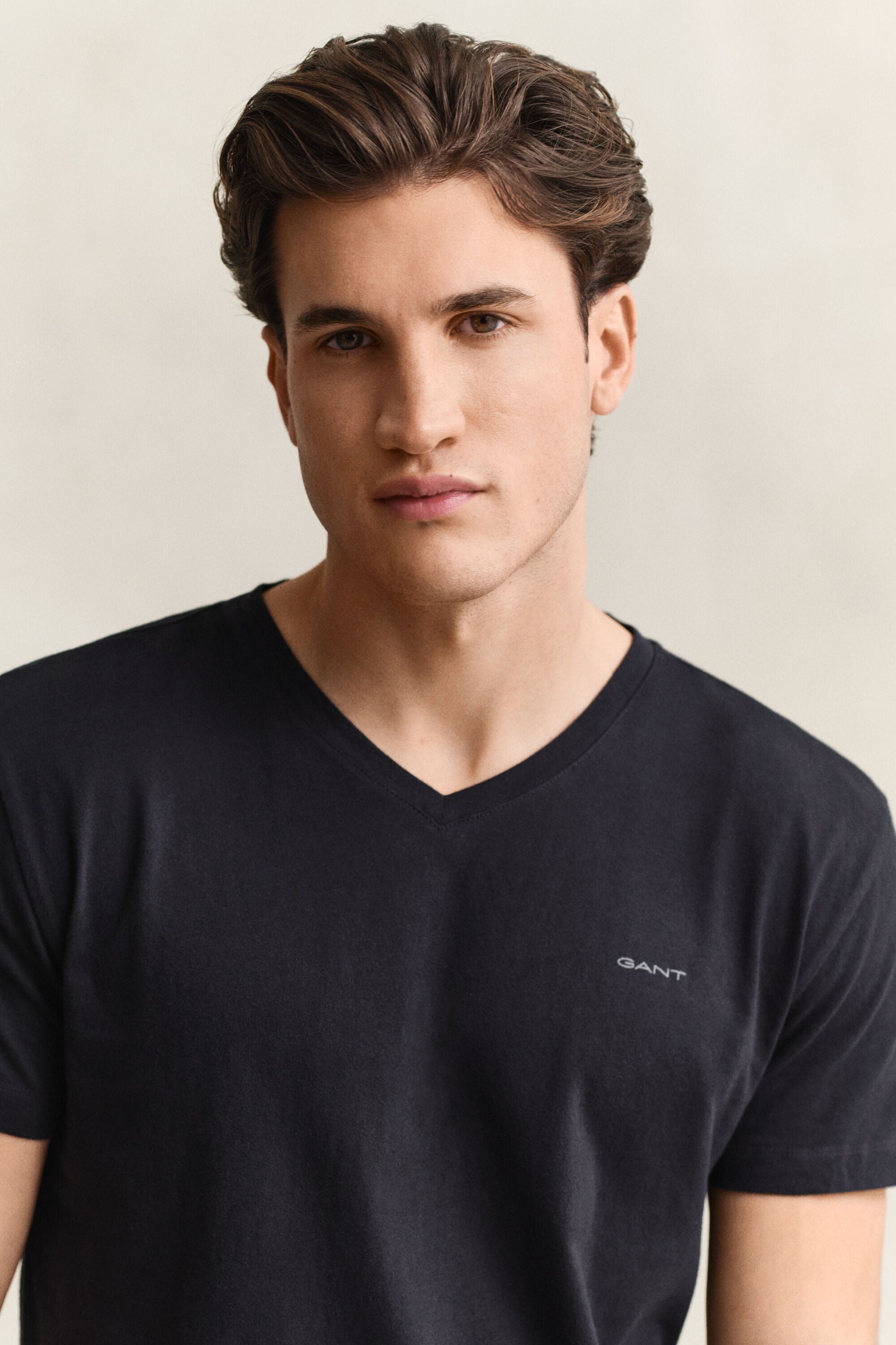 Set van twee T-shirts met V-hals