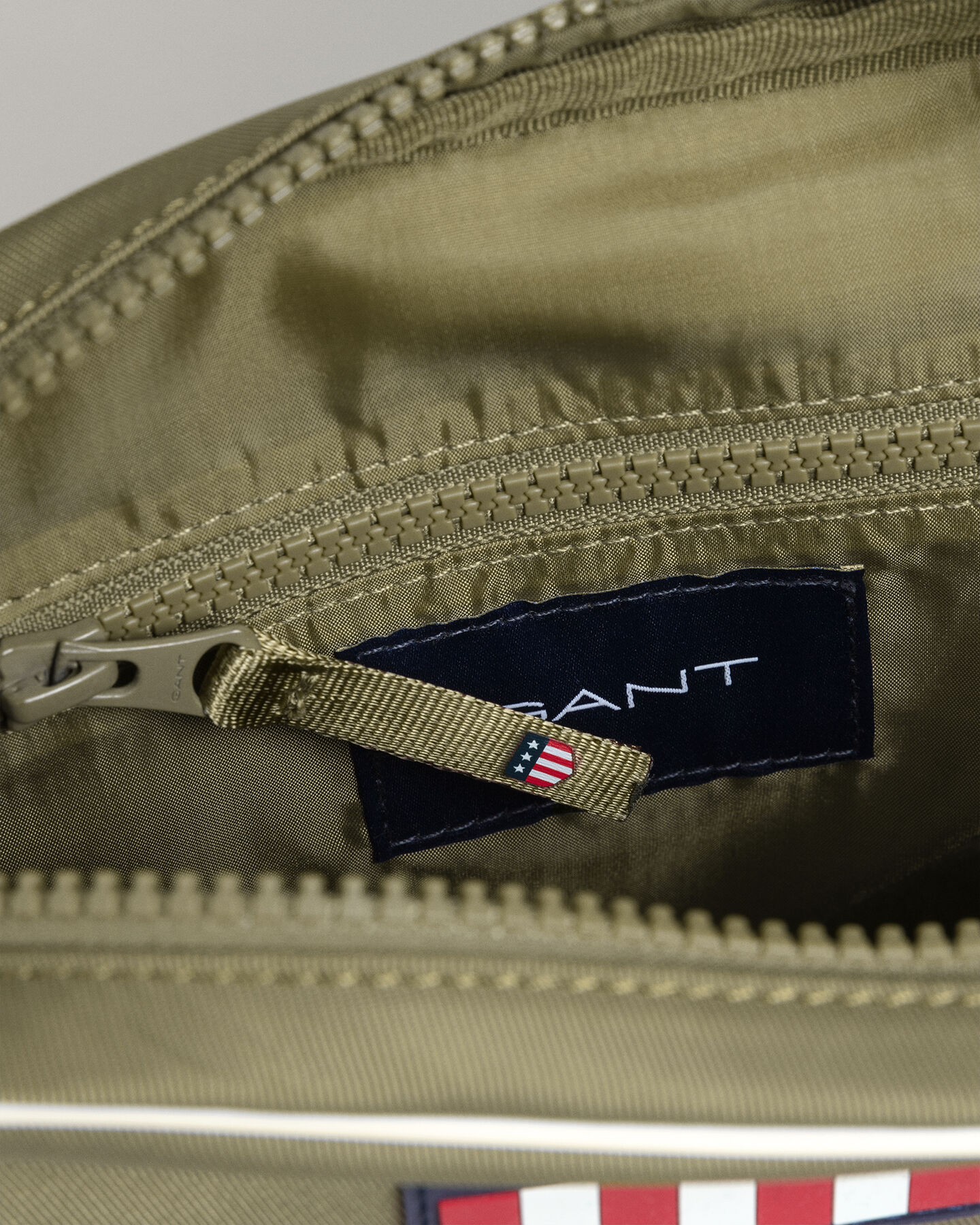 Sac porté épaule Retro Shield