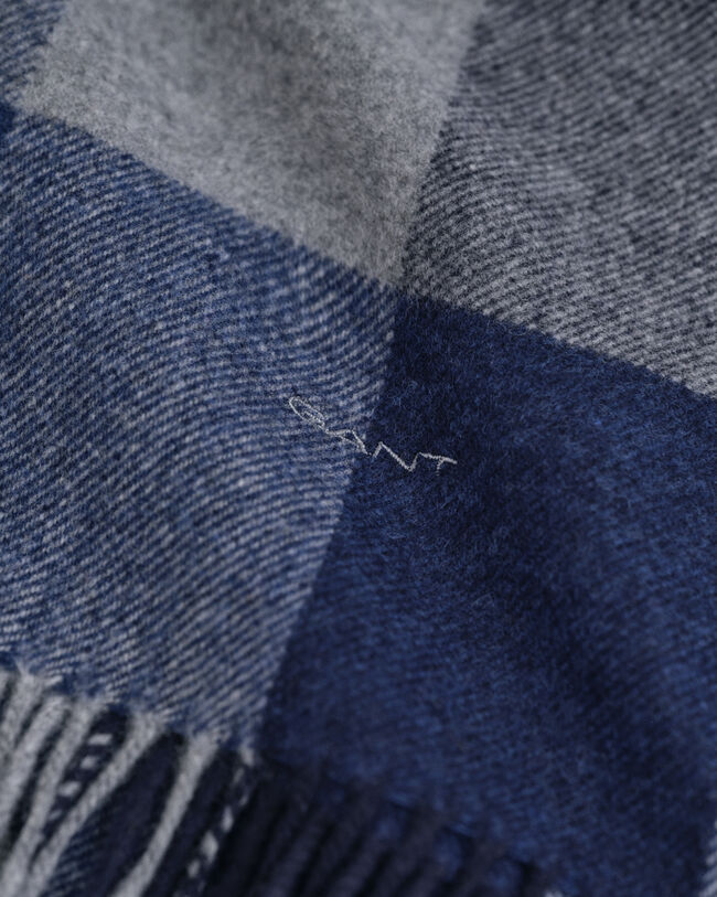 Écharpe en laine à carreaux variés