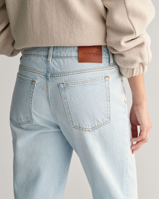 Straight Leg Rigid jeans