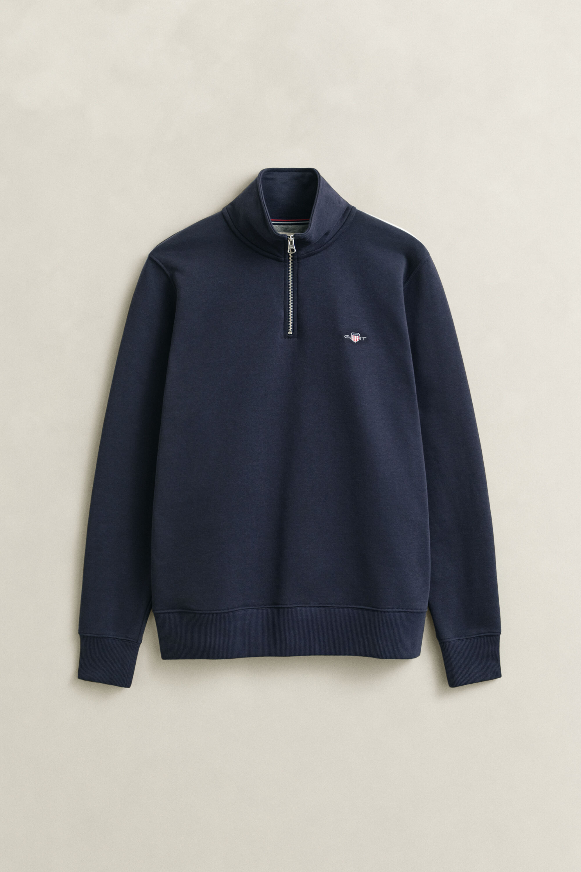 Sweat-shirt à demi-zip avec écusson