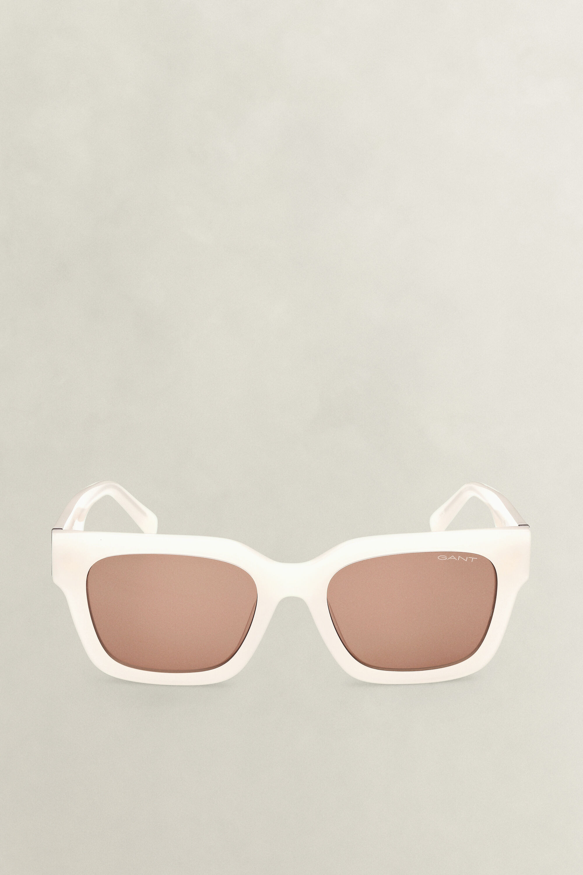 Lunettes de soleil géométriques