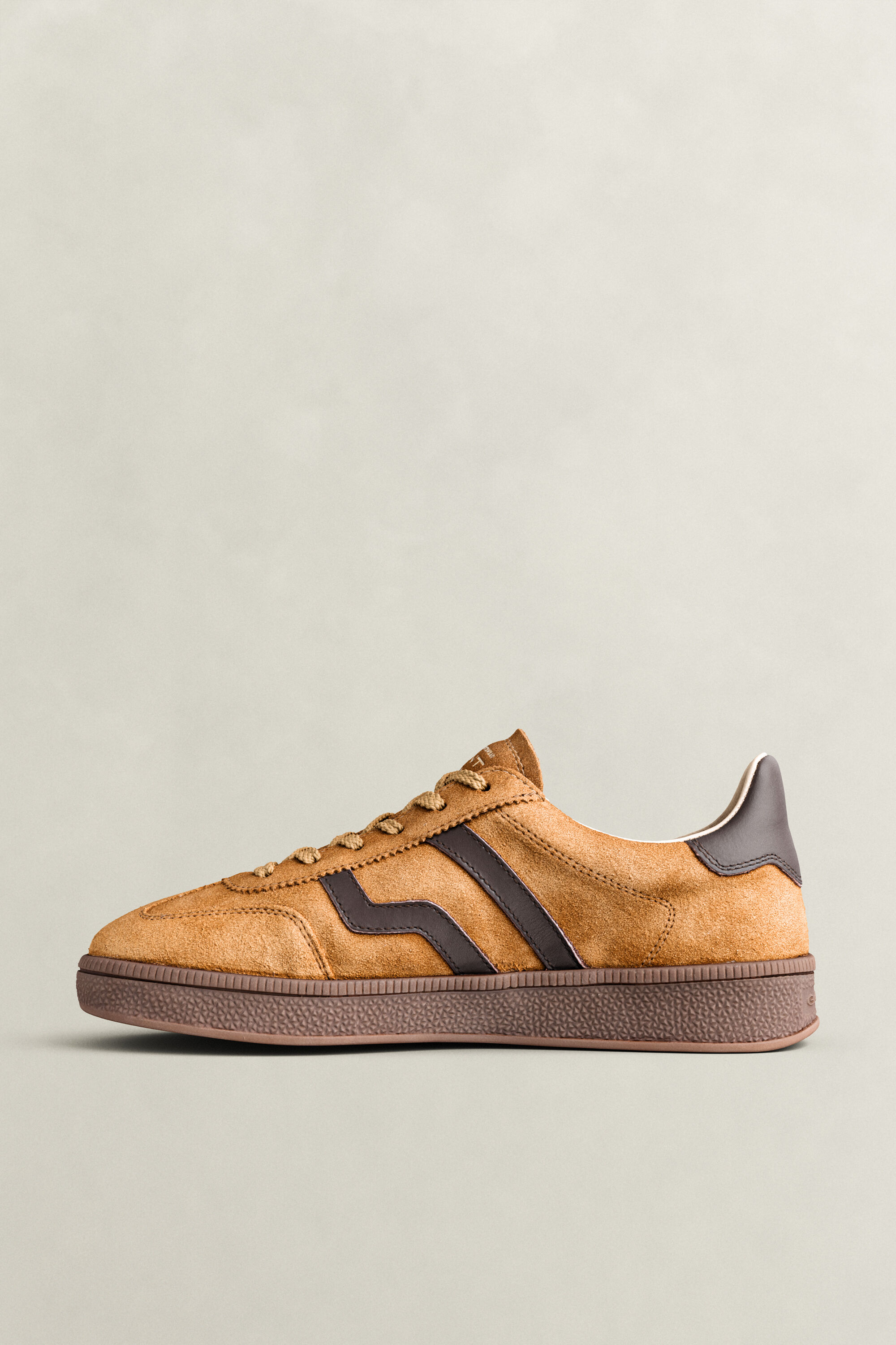 Baskets en daim Cuzima