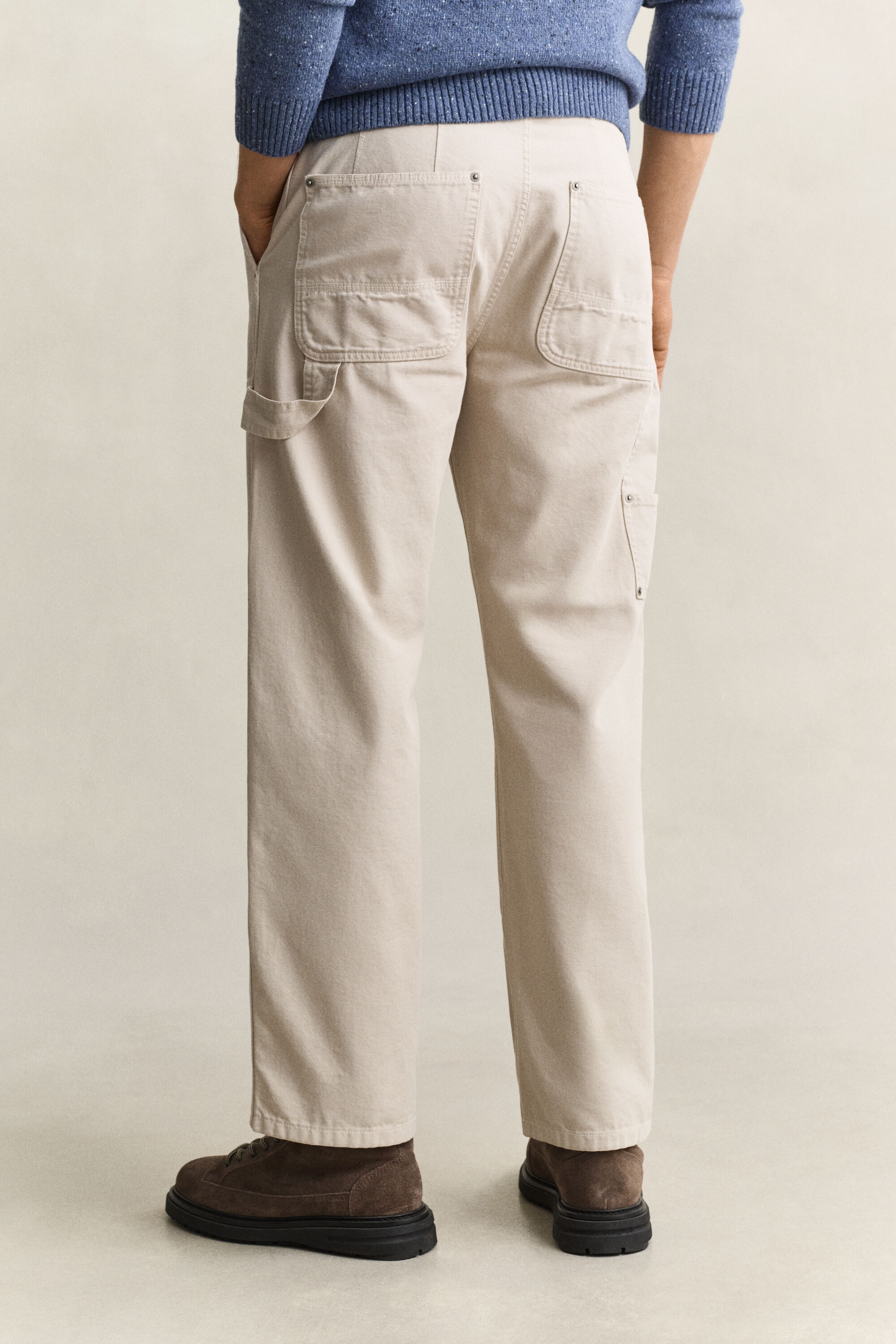Pantalon coupe décontracté esprit charpentier