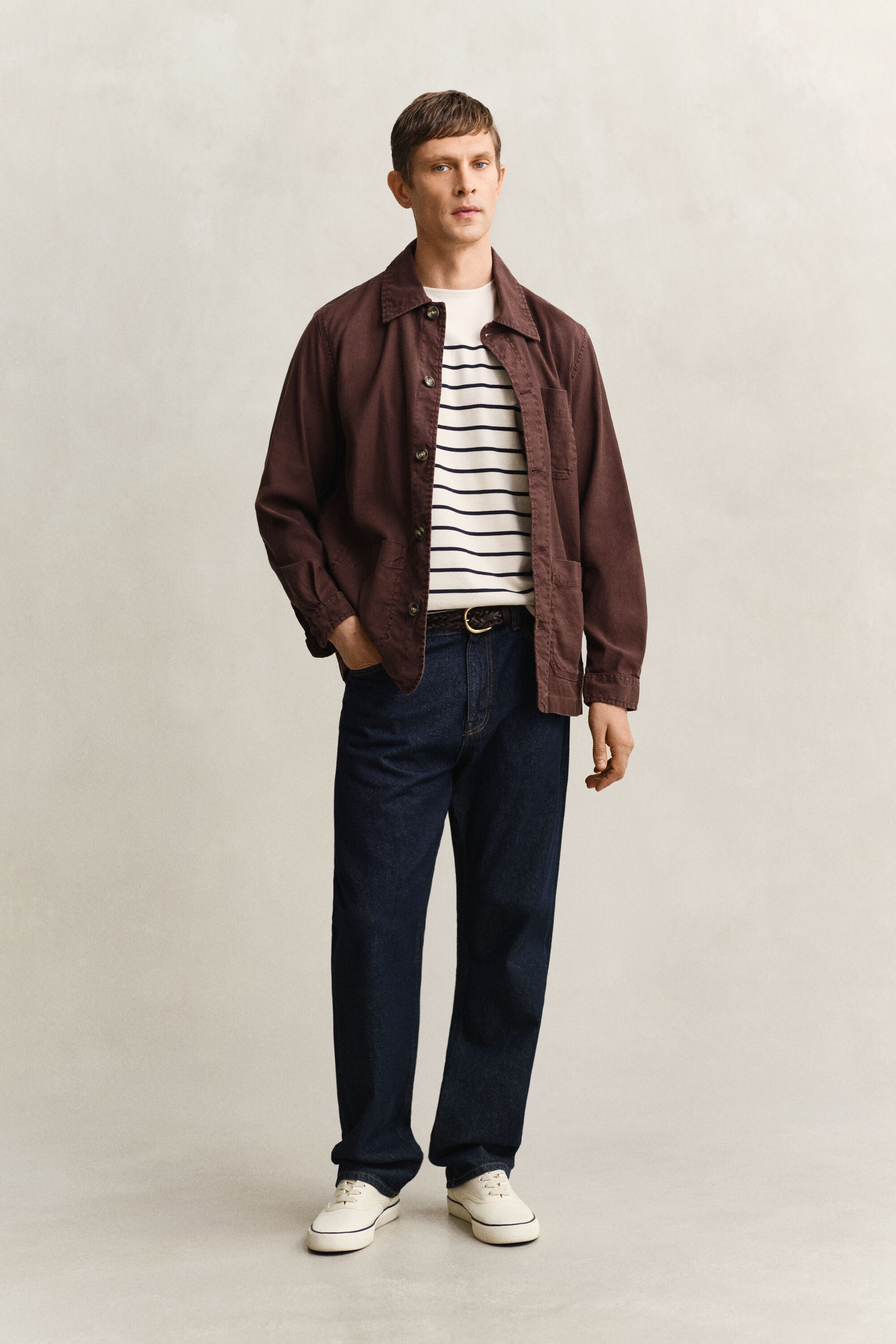 T-shirt à rayures placées