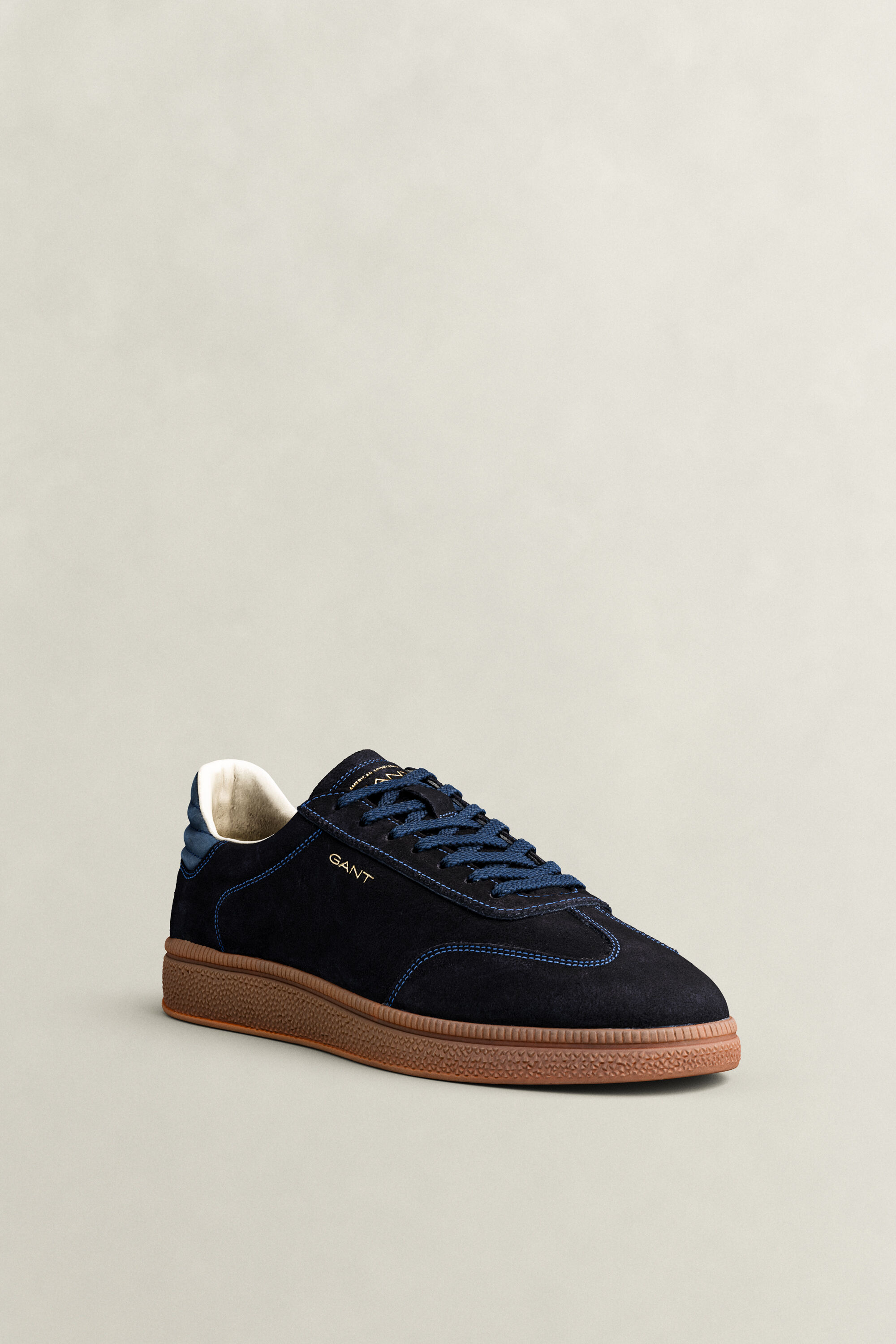 Baskets en daim Cuzmo