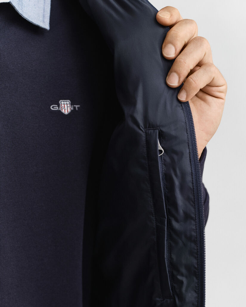 Lichte donsbodywarmer