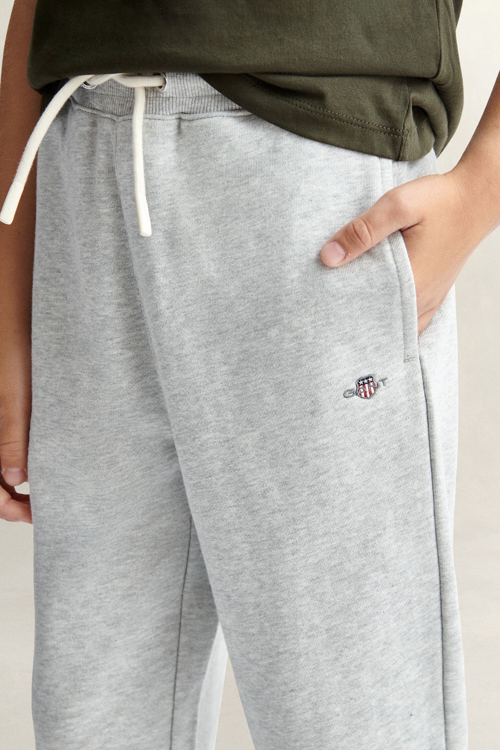 Pantalon de jogging avec écusson Ado Garçon