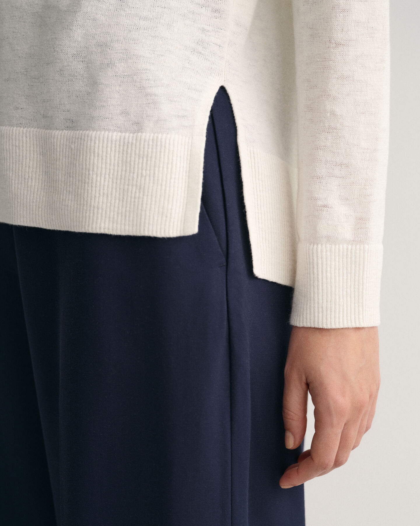 Pull col V en lin m&eacute;lang&eacute;