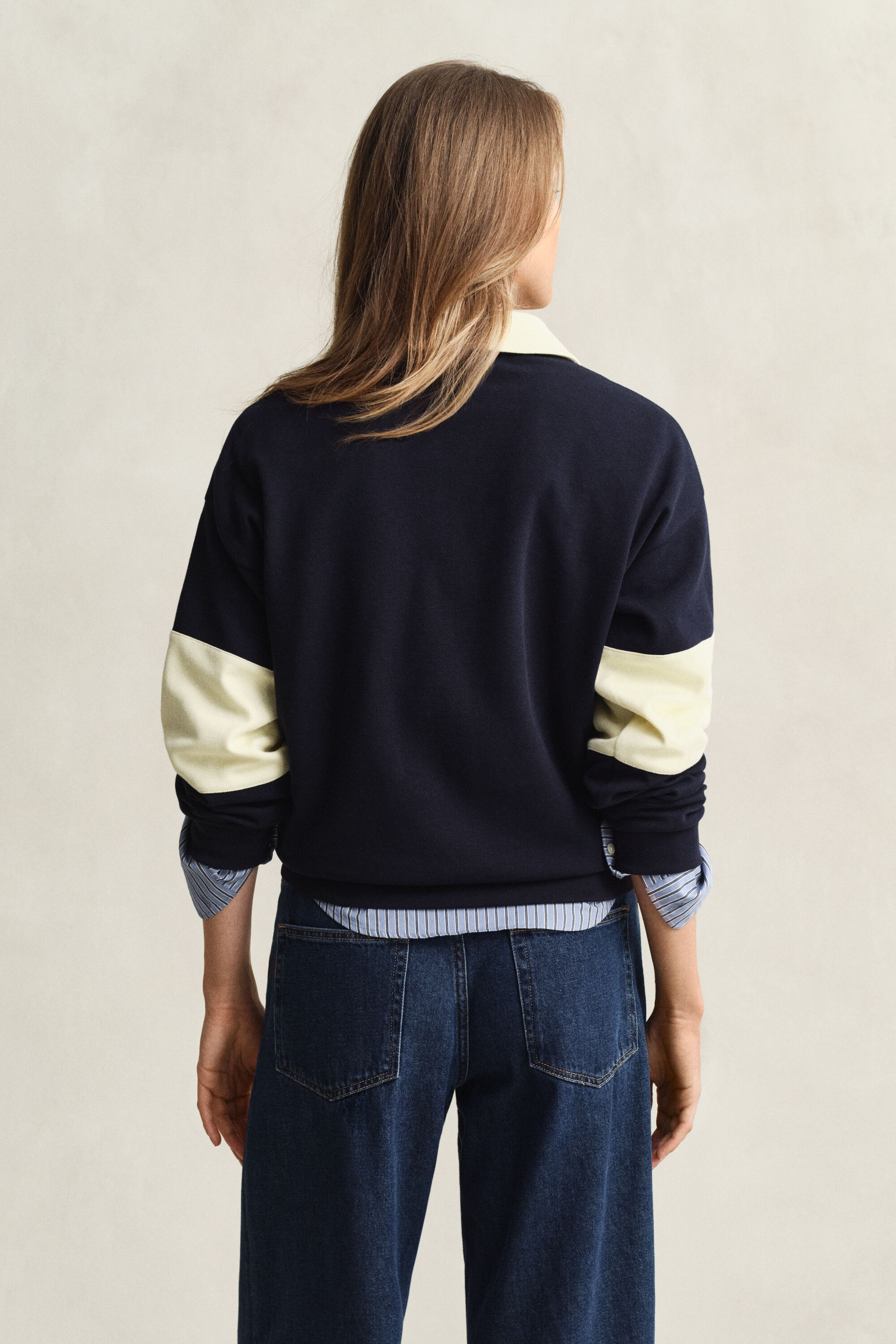 Rugger met piqué-textuur en kleurblokken