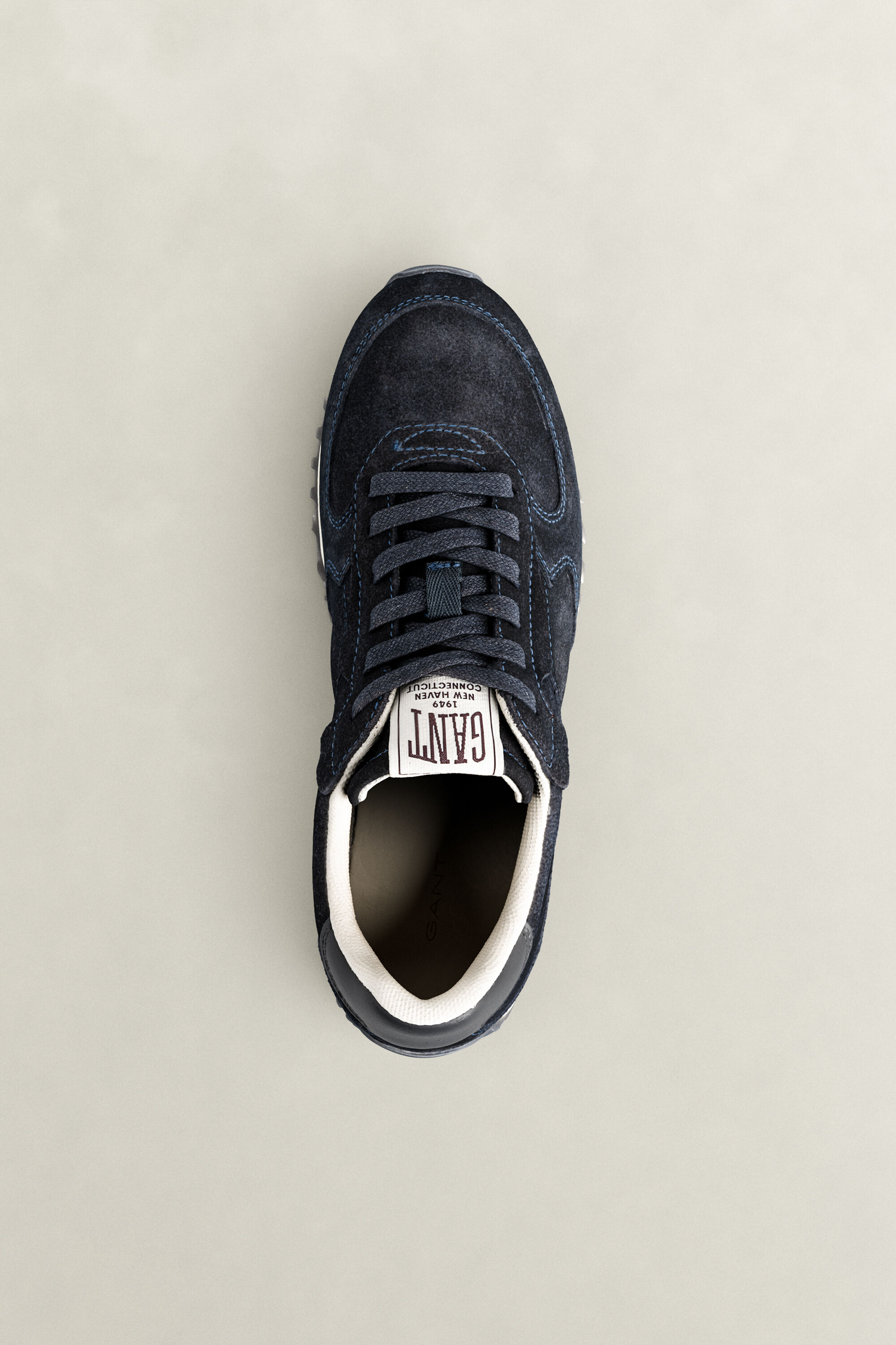 Baskets en daim Beja