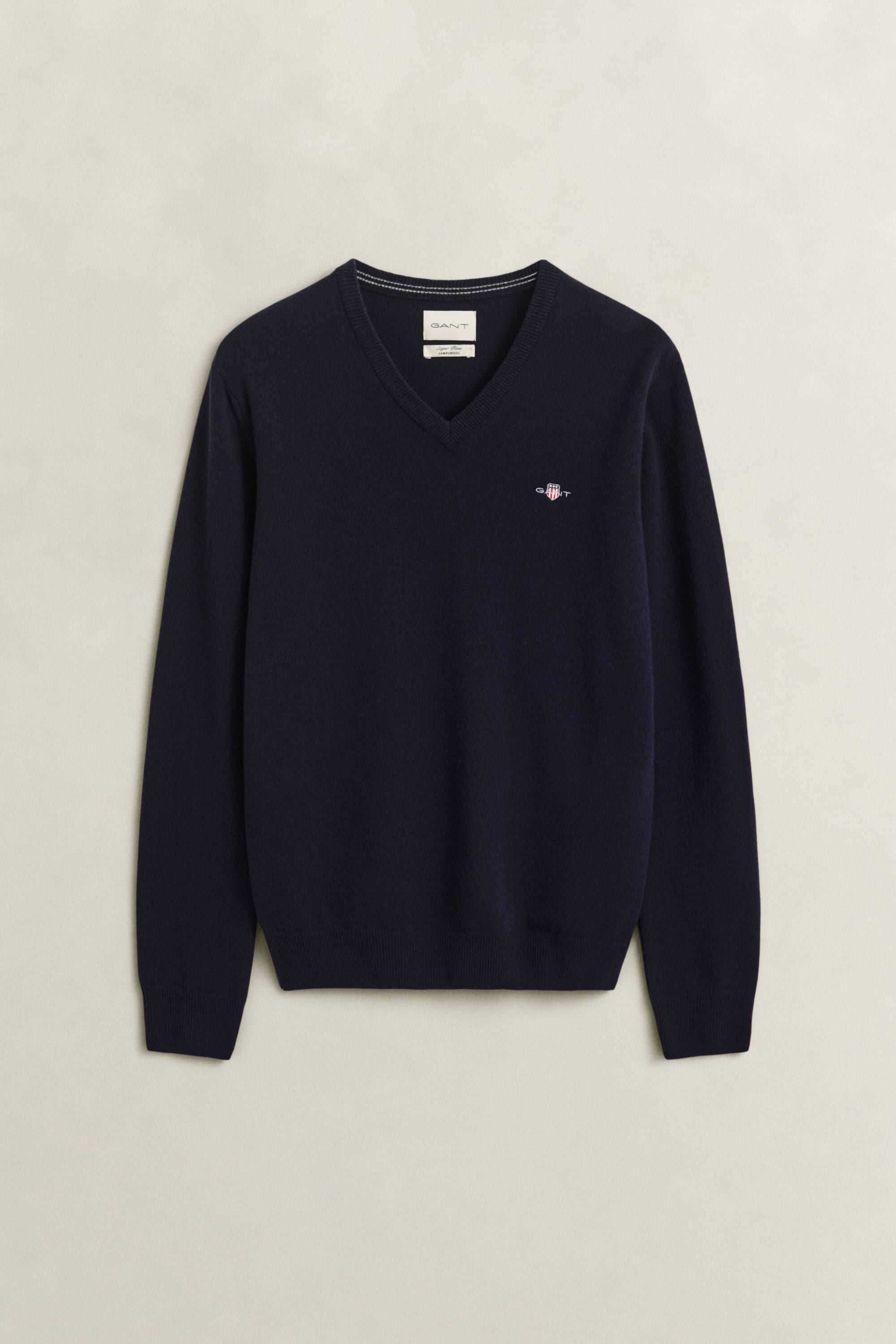 Pull col V en laine d’agneau