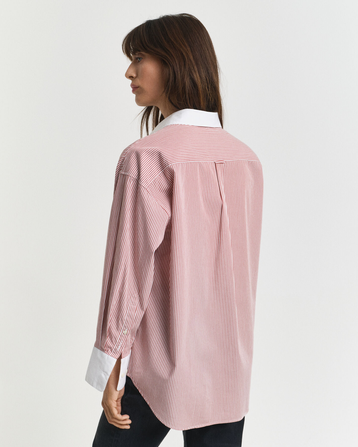 Chemise ultra-ample à rayures avec col contrastant