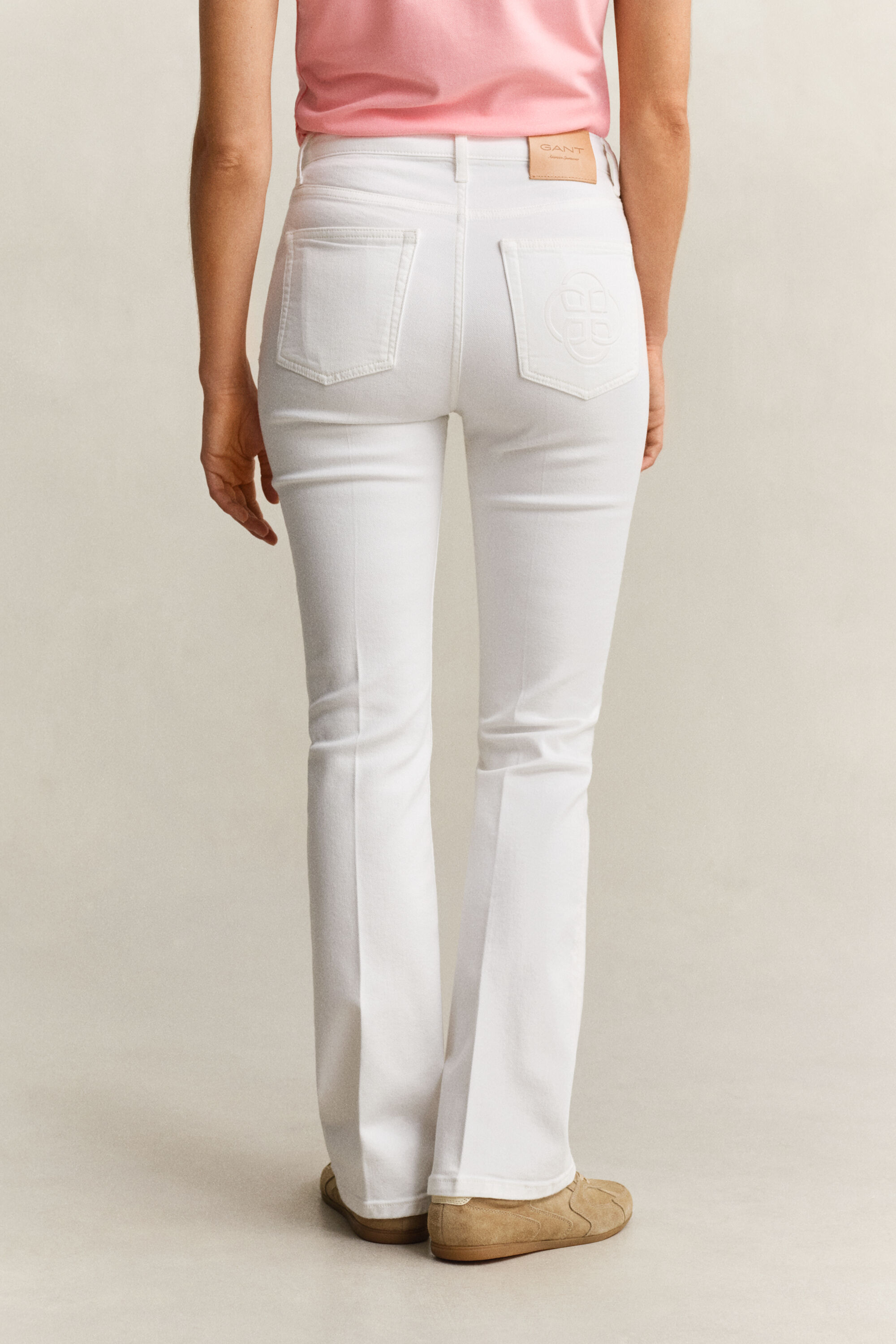 Jean évasé avec monogramme