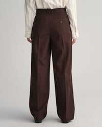 Pantalon relaxed fit en laine &agrave; jambes fusel&eacute;es