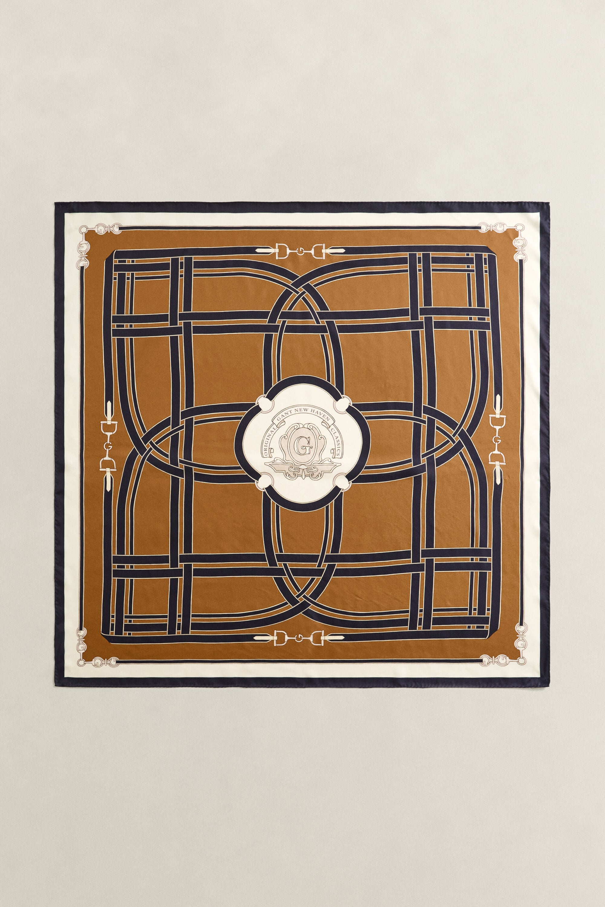 Foulard en soie à imprimé chaîne