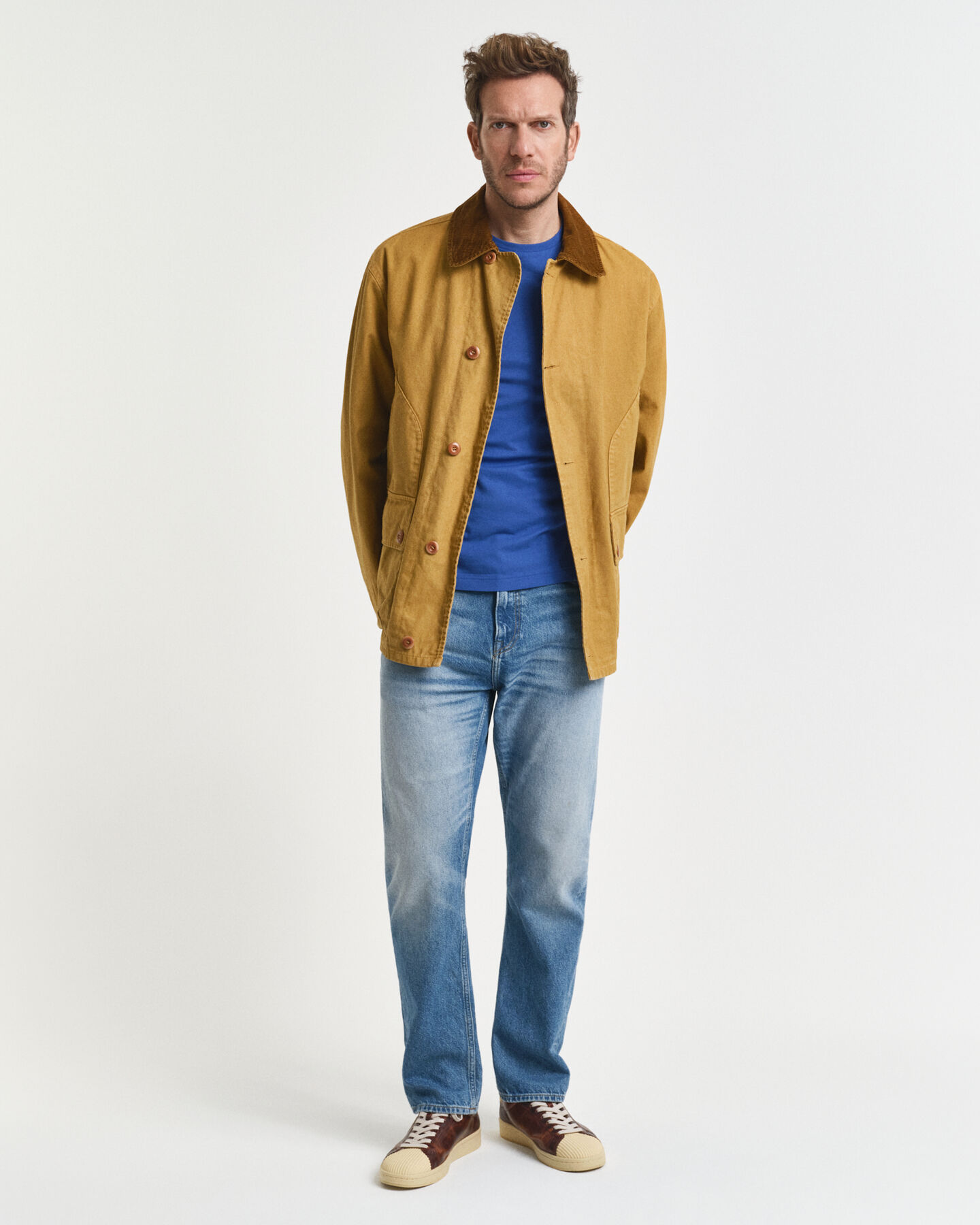 T-shirt coupe regular Shield