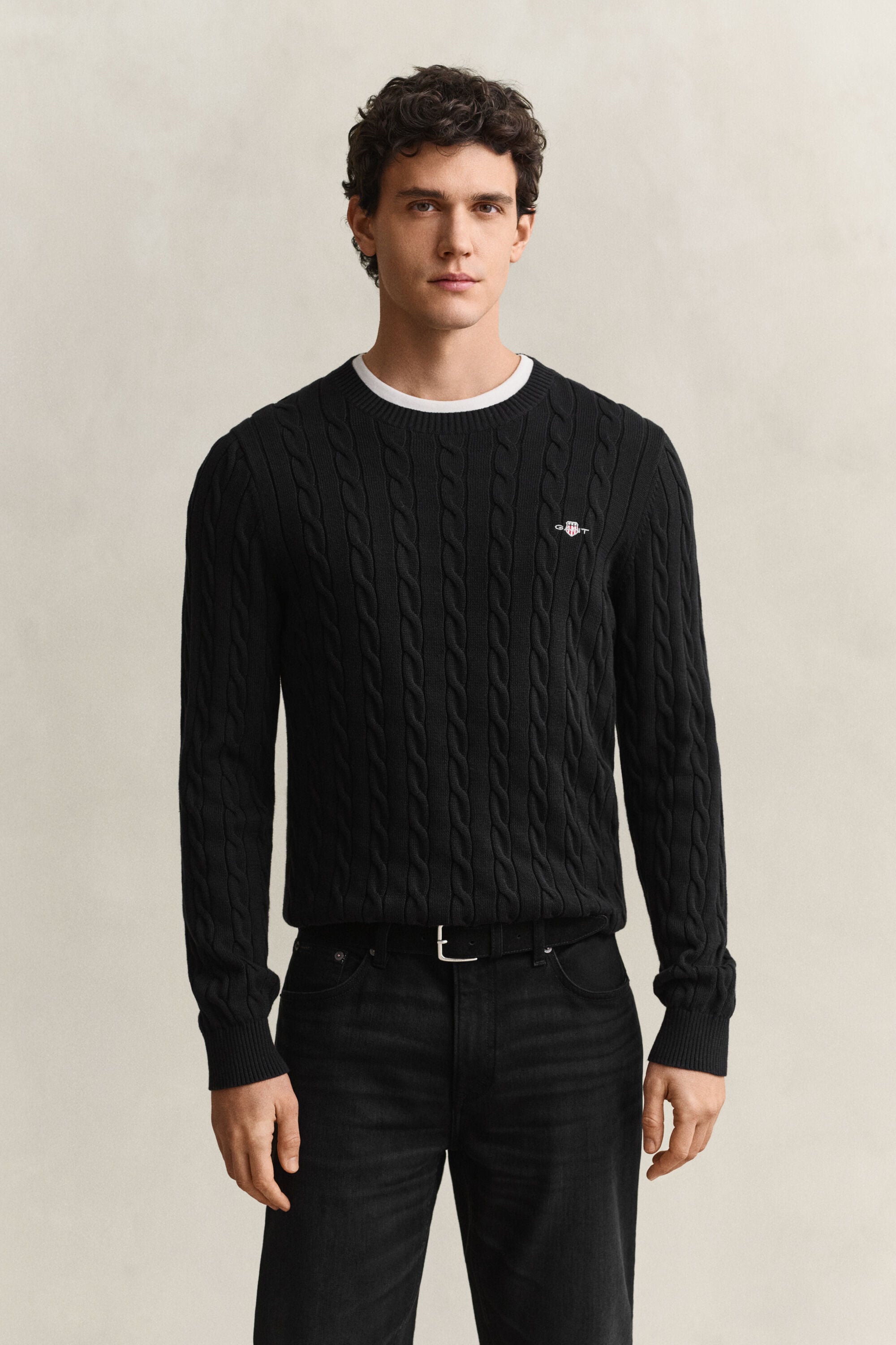 Pull en maille torsadée classique