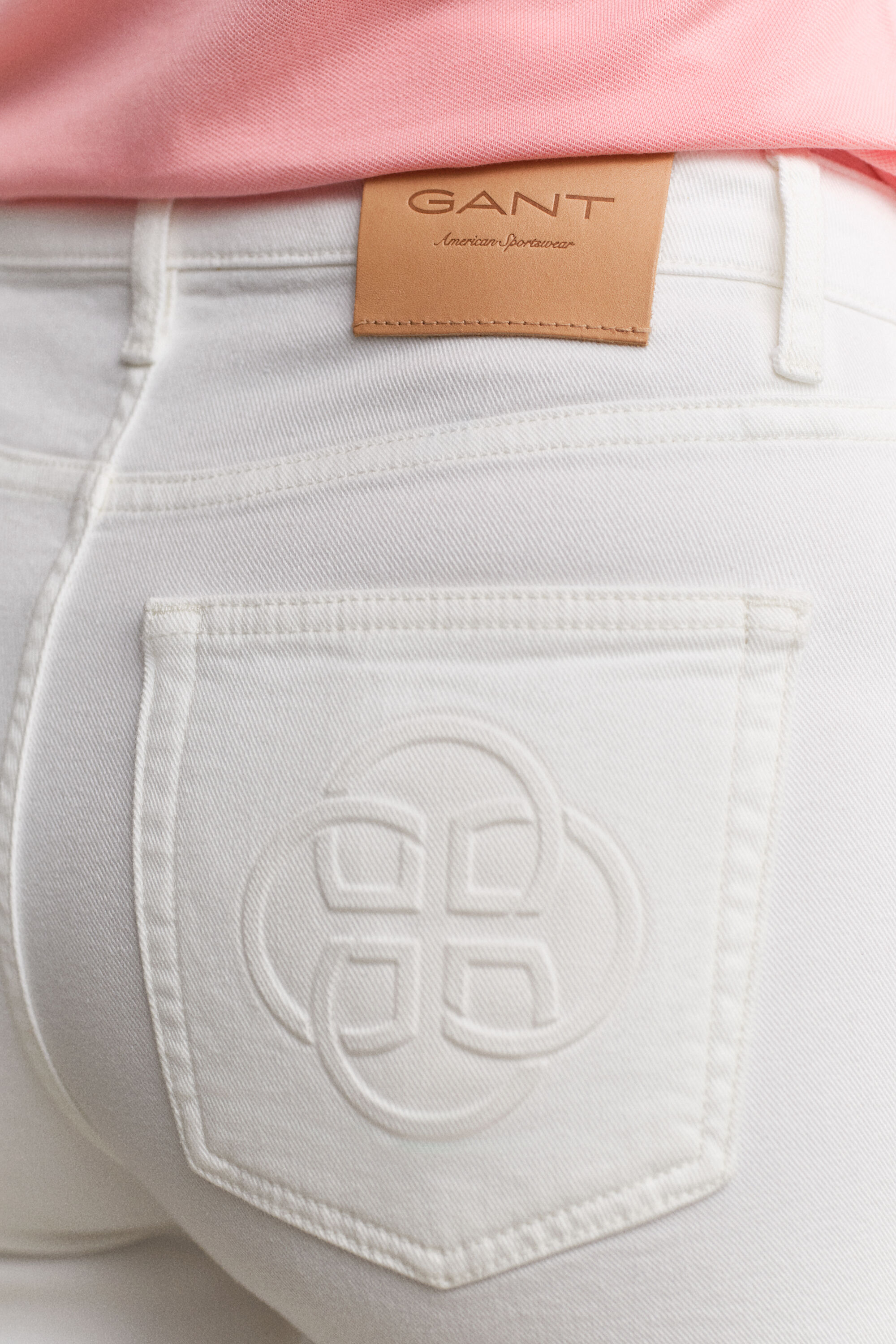 Jean évasé avec monogramme