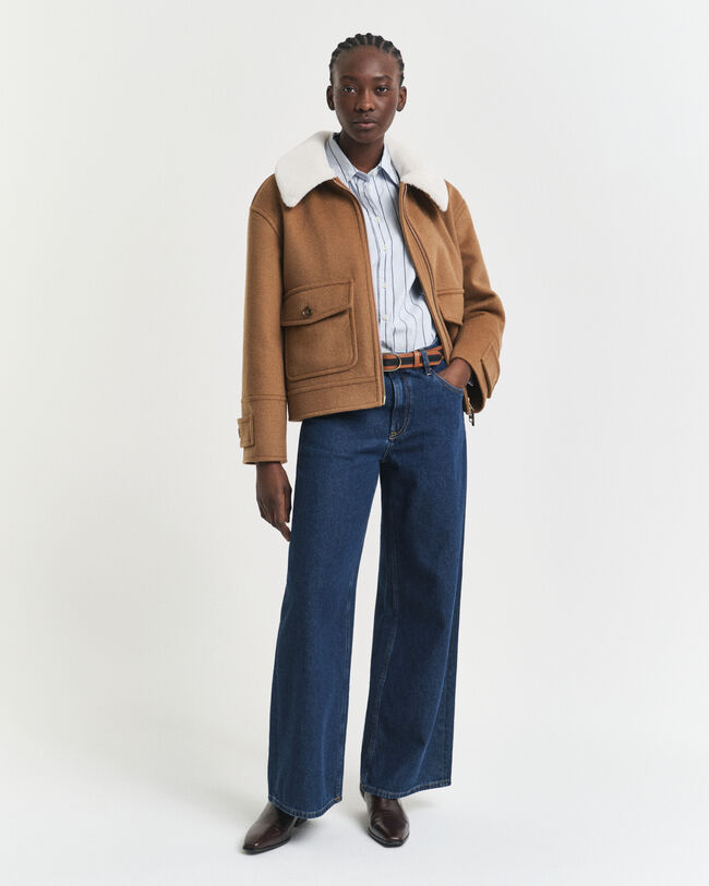 Jean taille basse à jambes larges