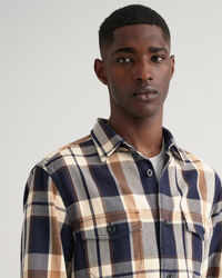 Surchemise en sergé épais à carreaux