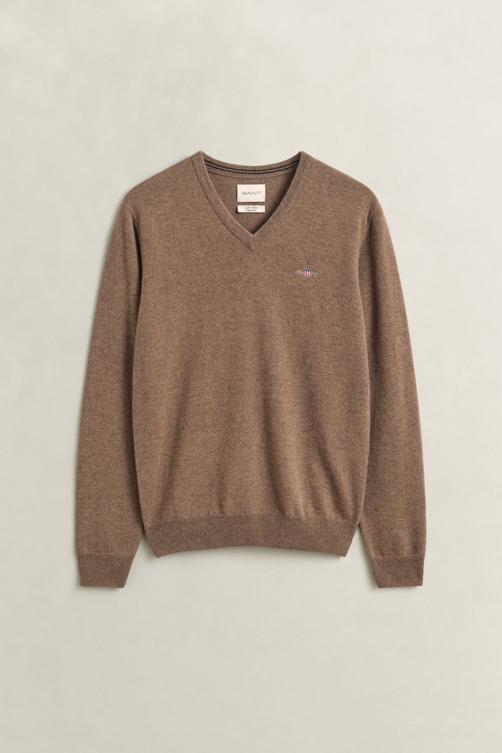 Pull col V en laine d’agneau