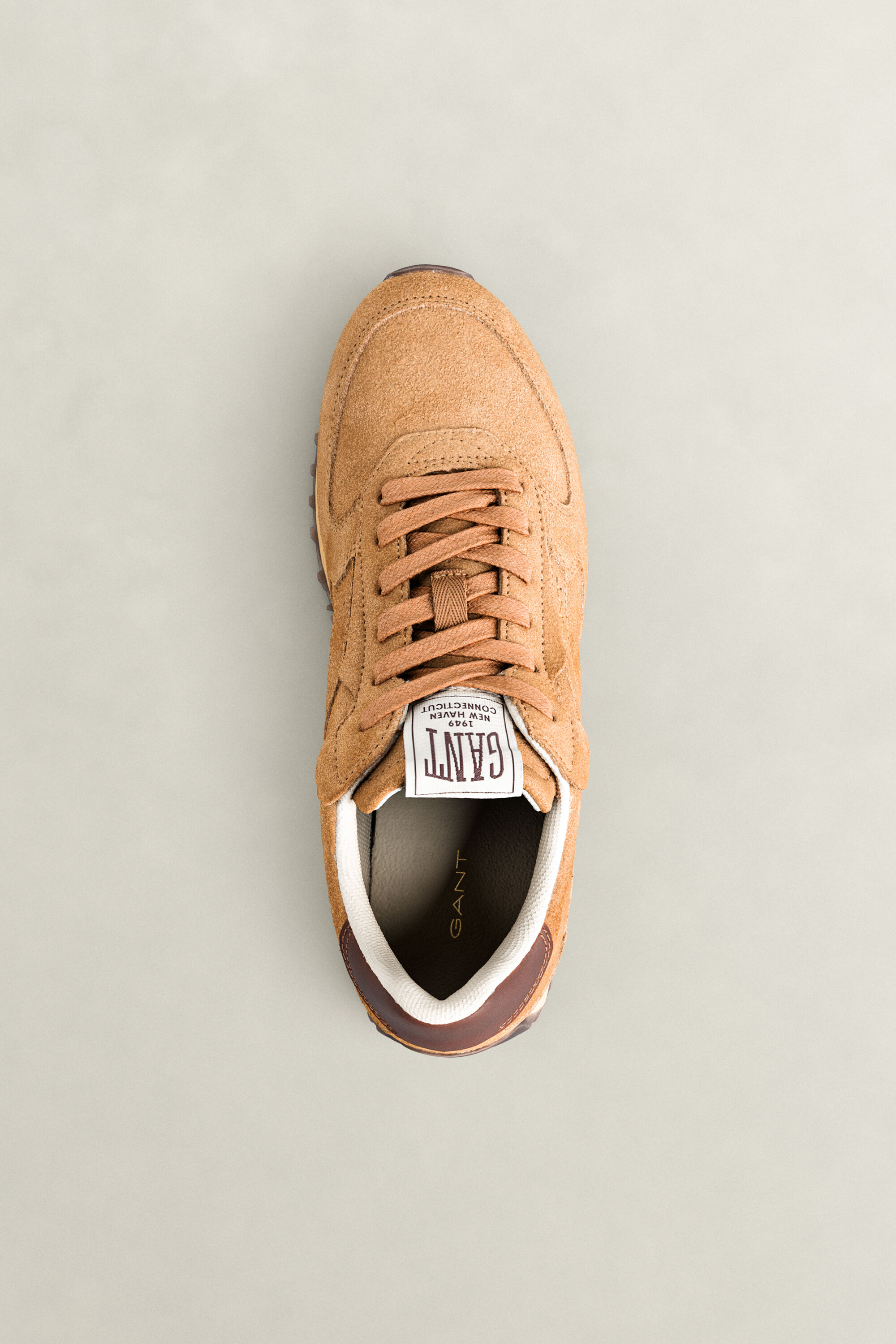 Baskets en daim Beja