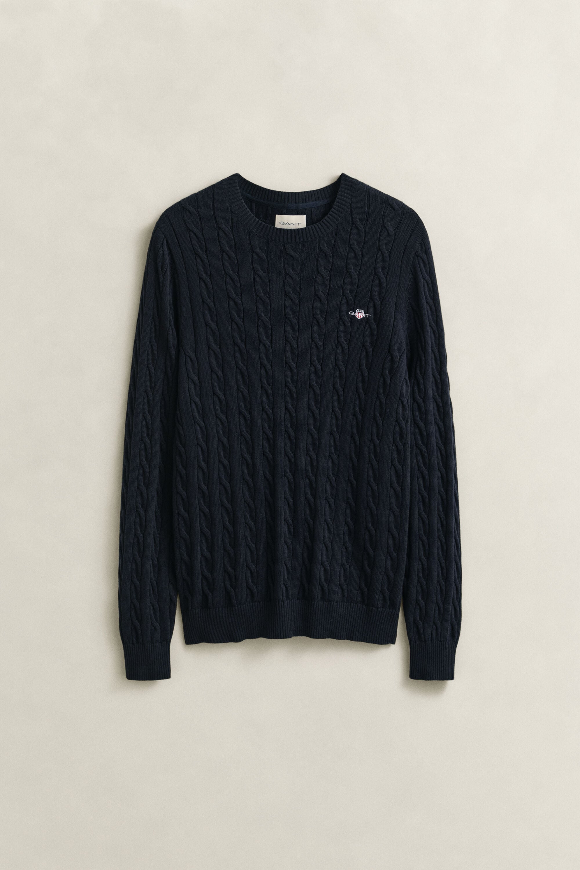 Pull en maille torsadée classique