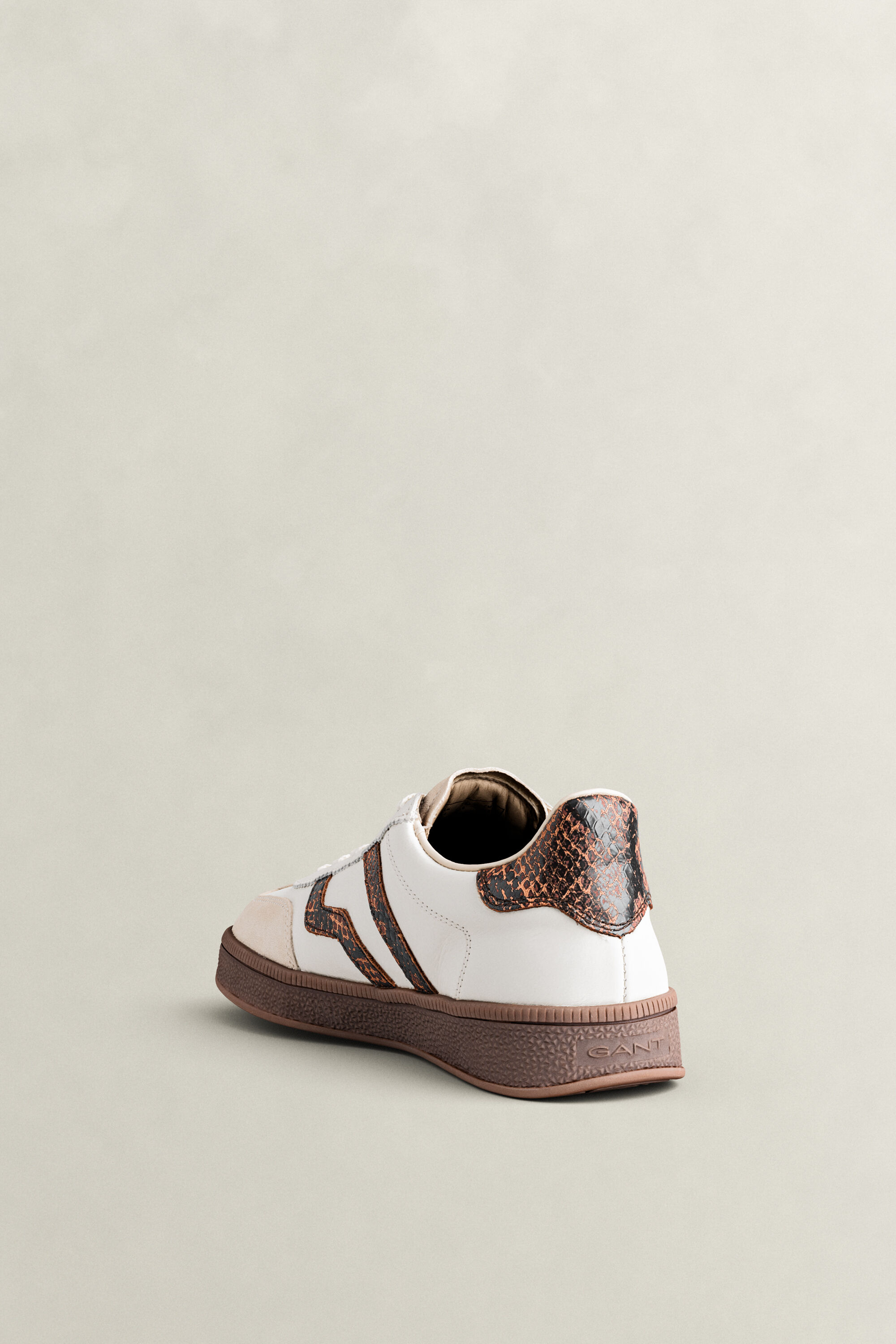 Baskets en daim et cuir Cuzima