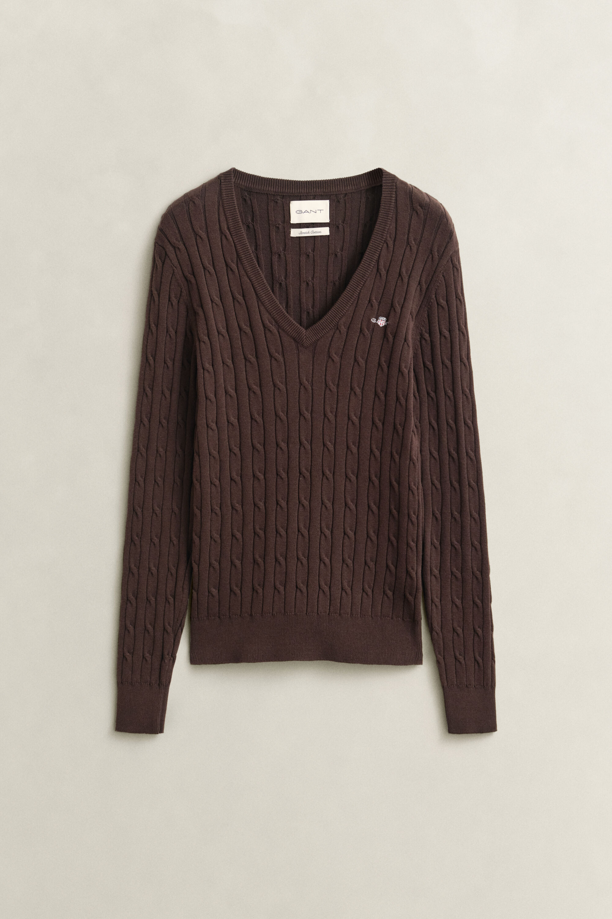 Pull col V en maille de coton stretch à torsades