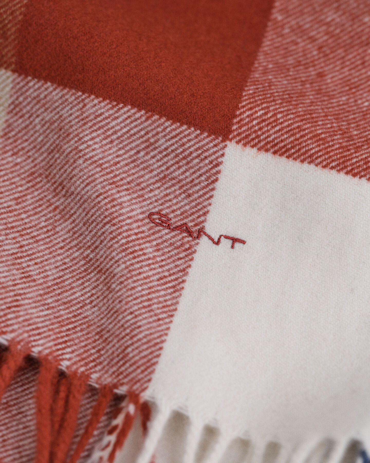 Écharpe en laine à carreaux variés