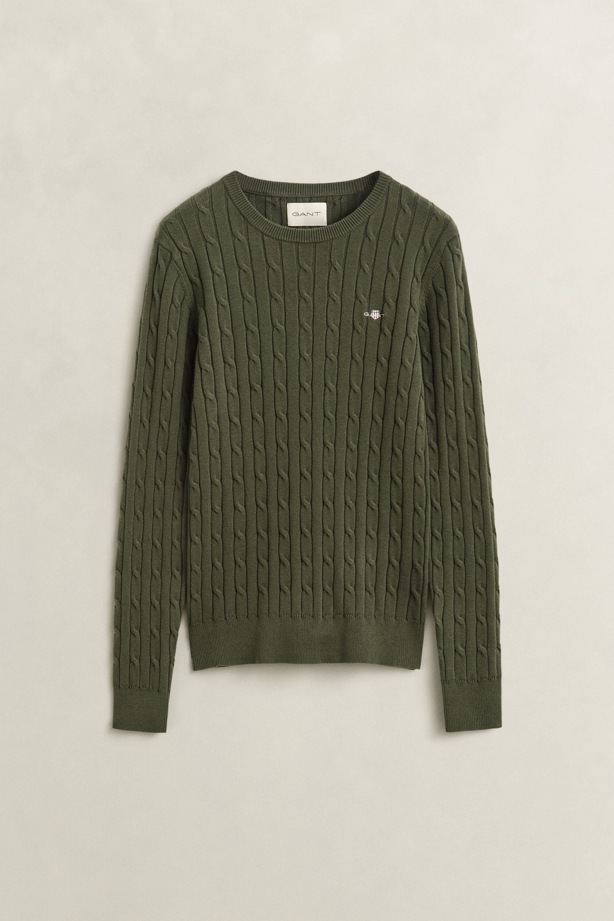 Pull en maille torsadée classique