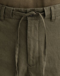 Short relaxed fit en lin avec cordon de serrage