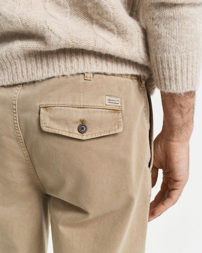Pantalon chino coupe regular fuselée Surplus
